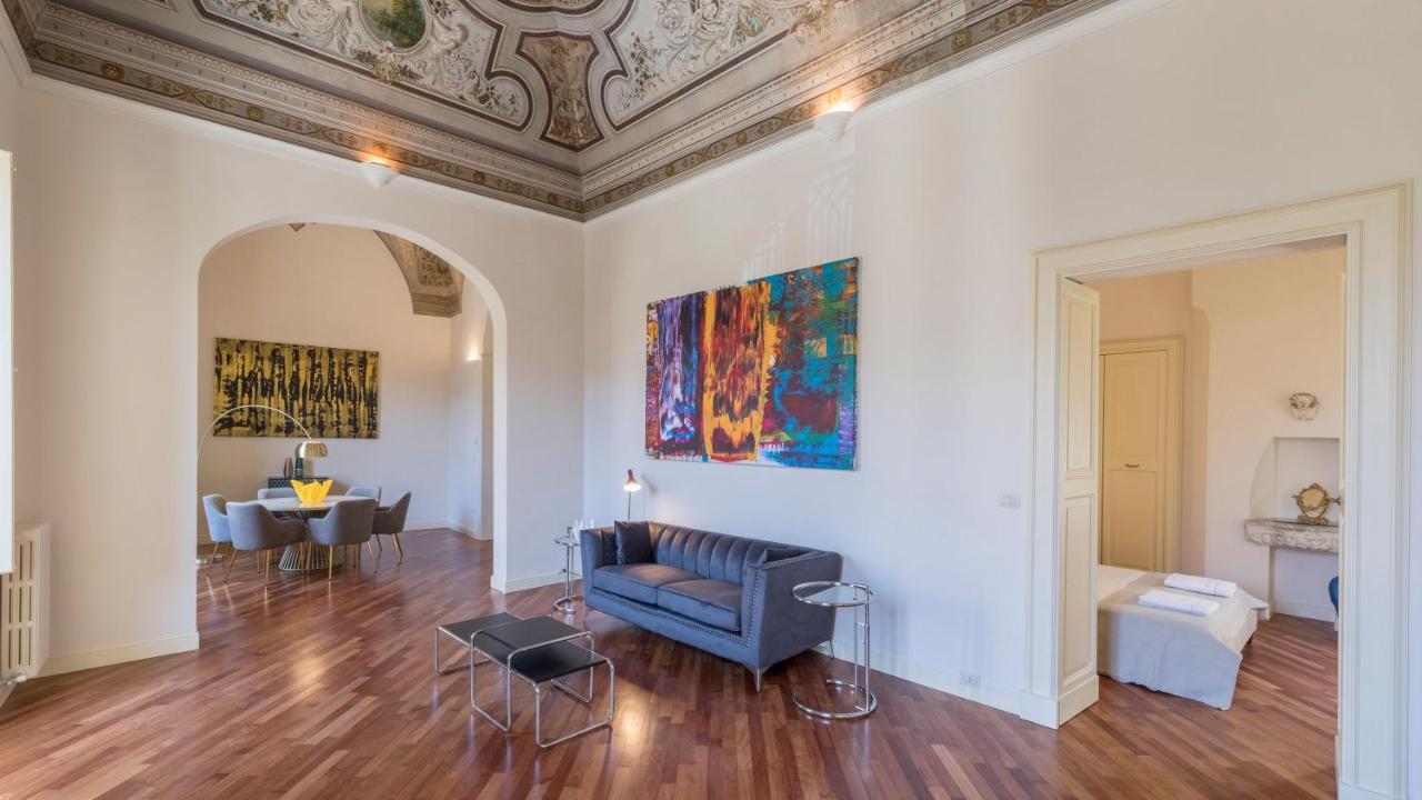 Апартаменты Palazzo Acquaviva - Il Giardino Sospeso Лечче Экстерьер фото